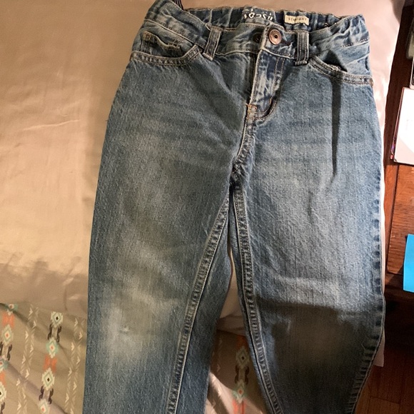 Oshkosh size 5R straight blue jeans. Waist size adjustable. Good condition. - Picture 9 of 14